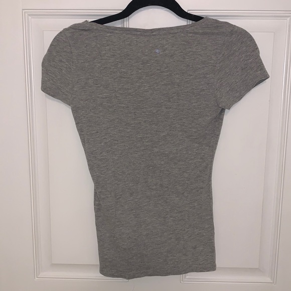 BUNDLE DEAL!! 3 H&M basic tee collection, Size small - Picture 3 of 7